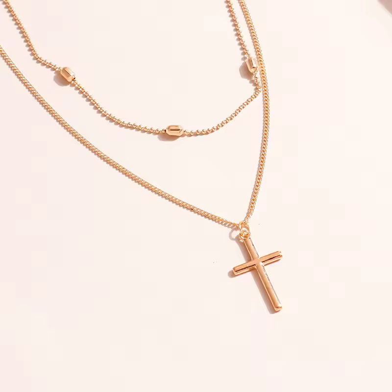 Colar Duplo com Pingente de Cruz – Dourado e Prateado