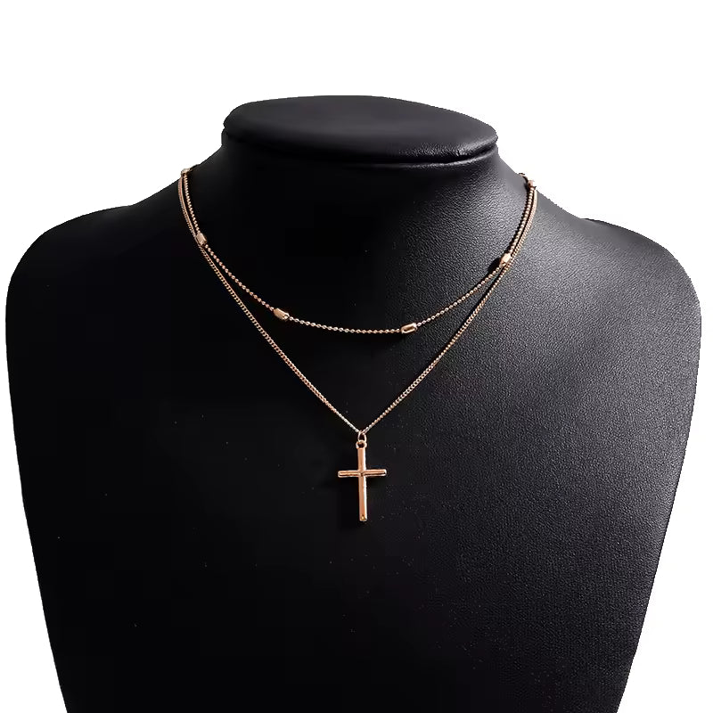 Colar Duplo com Pingente de Cruz – Dourado e Prateado