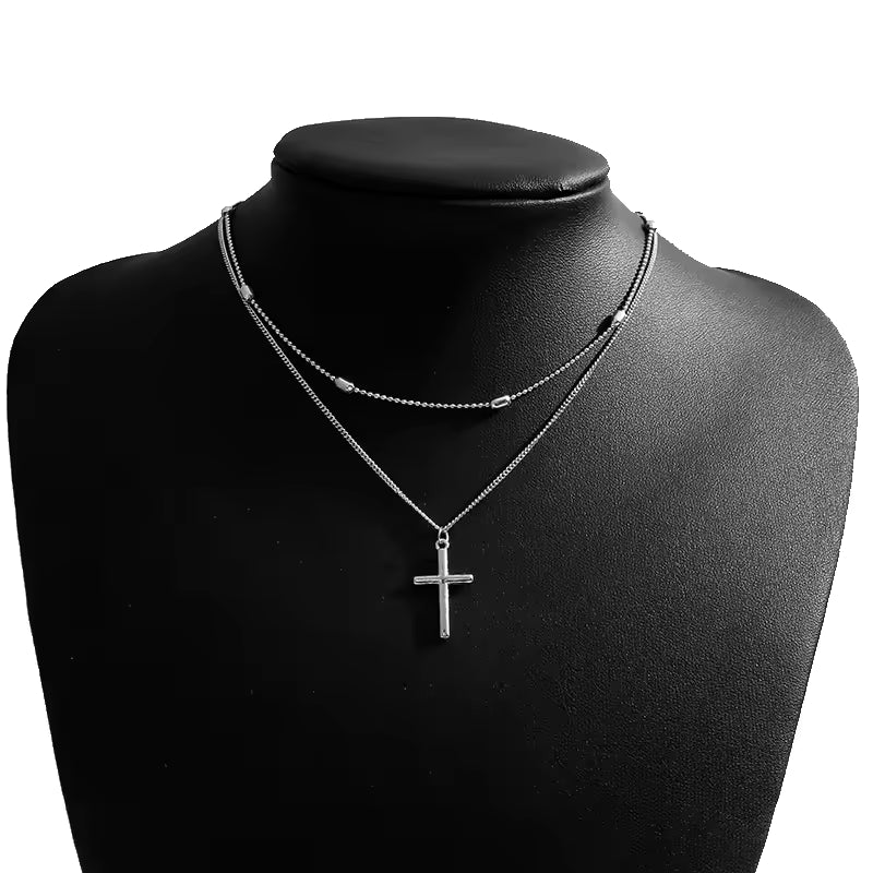 Colar Duplo com Pingente de Cruz – Dourado e Prateado