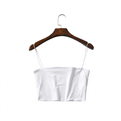 Top branco com fundo branco